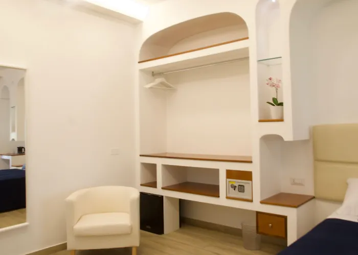 Sorrento Rooms 4* Sorrente