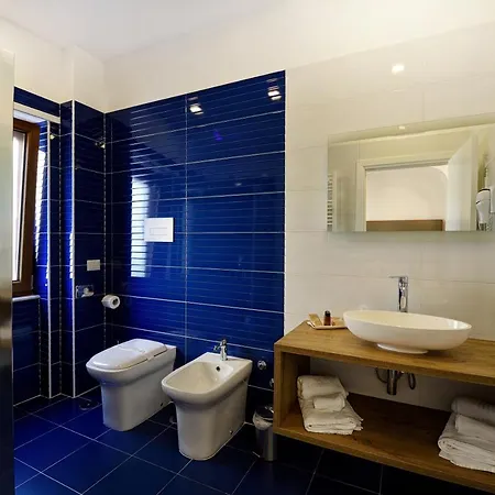 Sorrento Rooms 2*