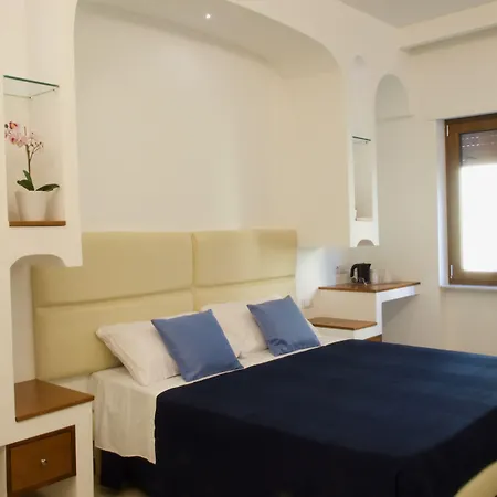 Bed and breakfast Sorrento Rooms 4*