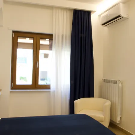 Sorrento Rooms Bed and Breakfast Σορέντο