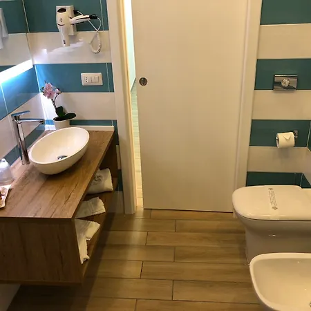 Sorrento Rooms