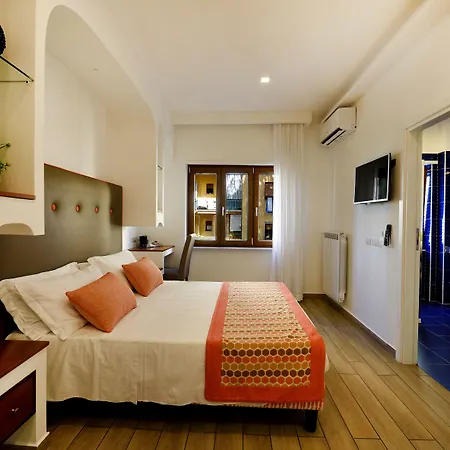 Sorrento Rooms Bed and Breakfast 4*