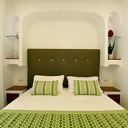 Sorrento Rooms 4*