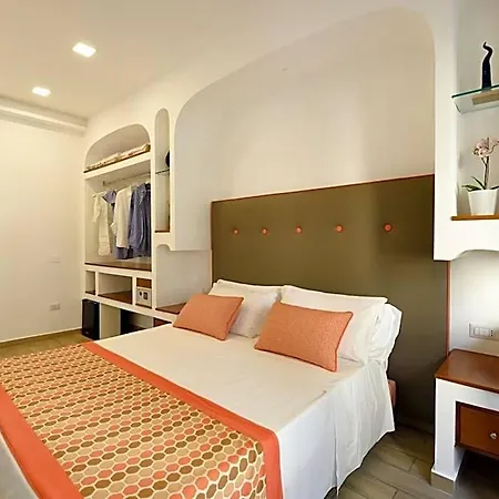 Sorrento Rooms
