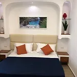 Sorrento Rooms Bed and Breakfast 4*