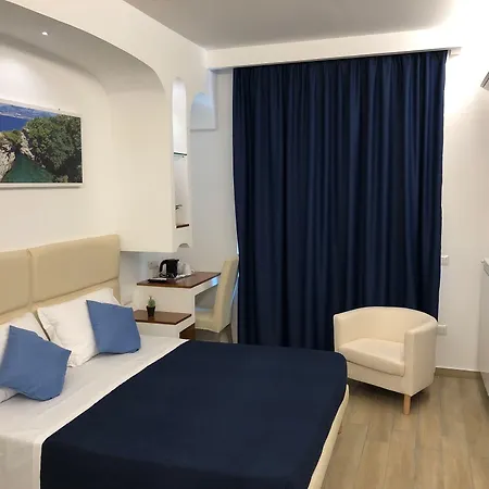 Alojamento de Acomodação e Pequeno-almoço Sorrento Rooms Sorrento
