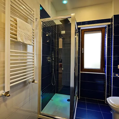 Sorrento Rooms